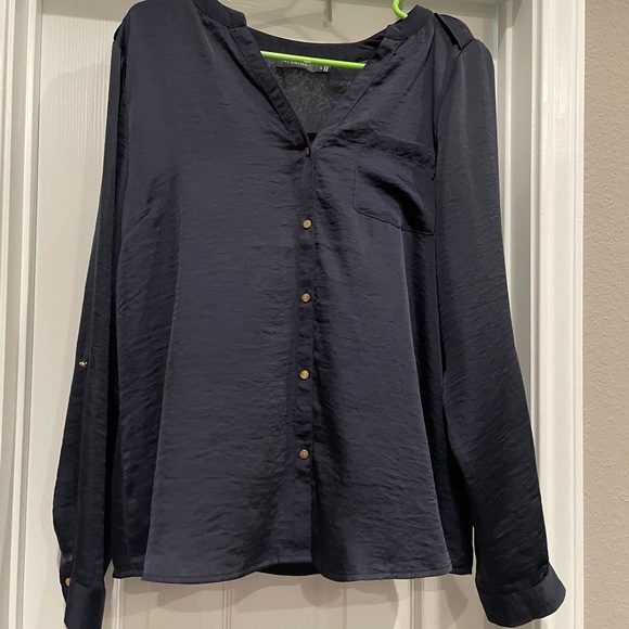 The Limited Tops - EUC The Limited Size XL Navy blue Women’s button up blouse